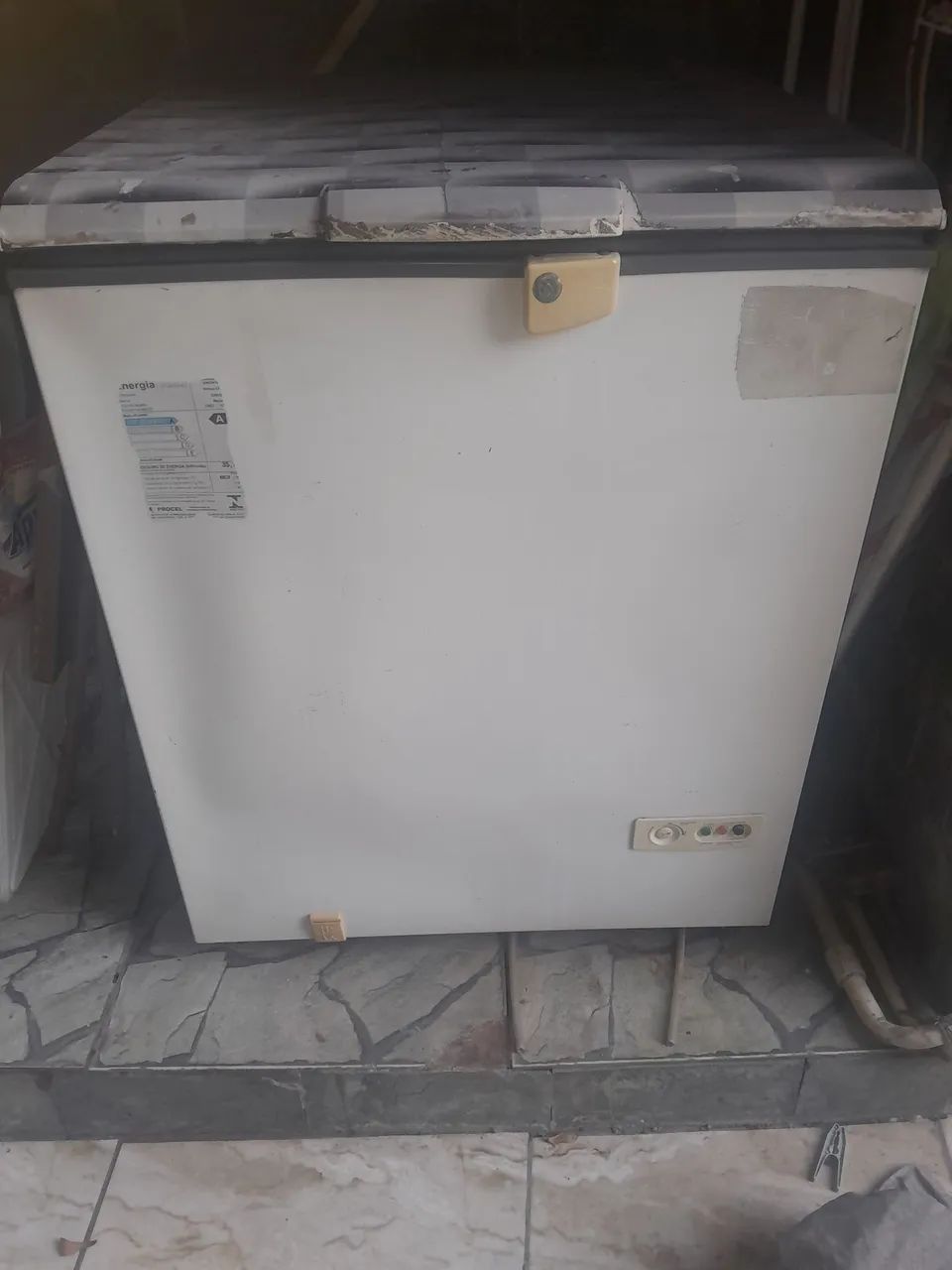 Freezer horizontal 1 porta.