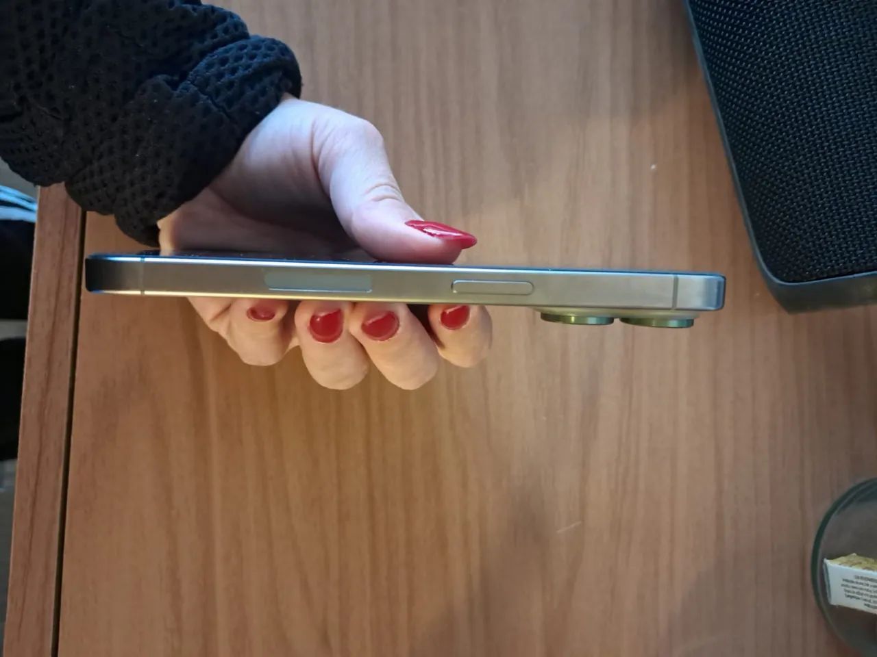 iPhone 15 Pro  - Foto 2