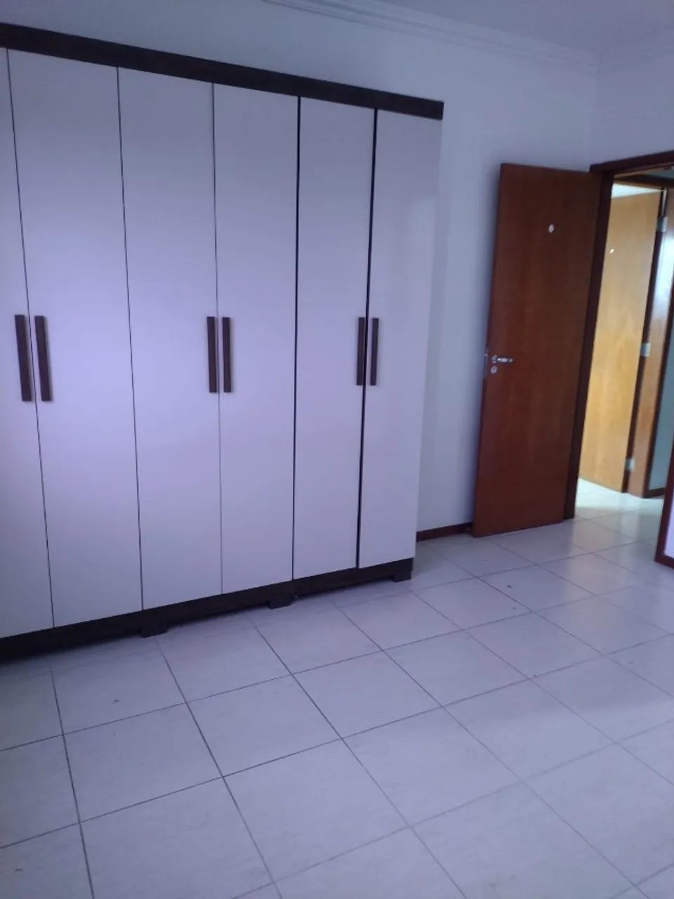 Alugo Apto Com 3 Quartos no Marco - Foto 3