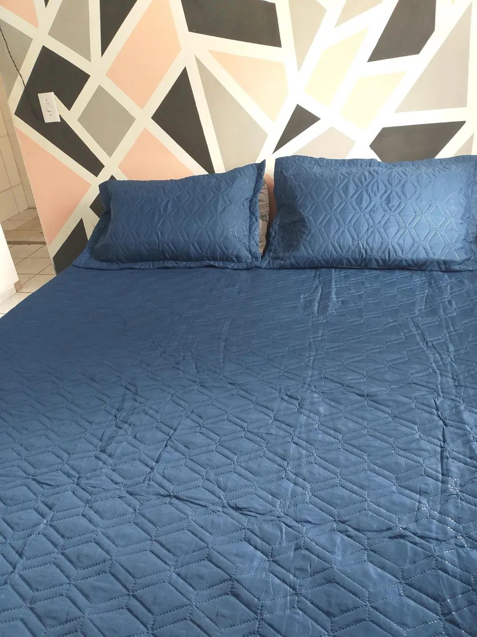 Cama Queen Casal material Sued 