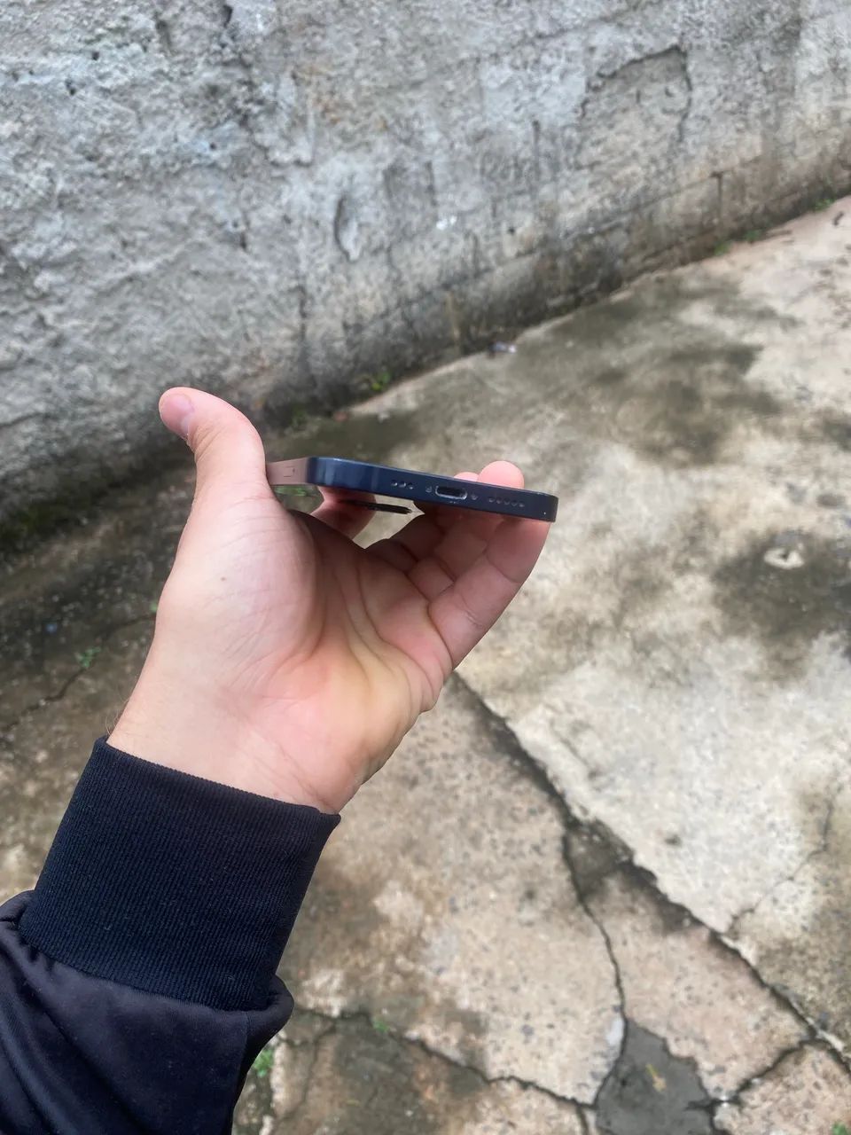 iPhone 12 - único dono - caixa original - Foto 5
