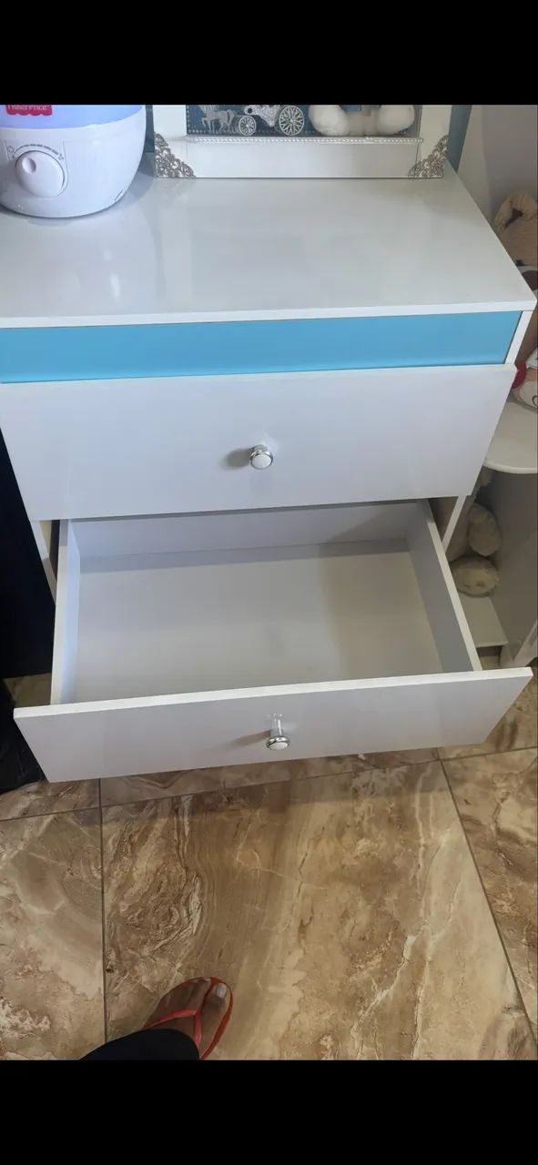 Guarda-roupa infantil e cômoda - Foto 4