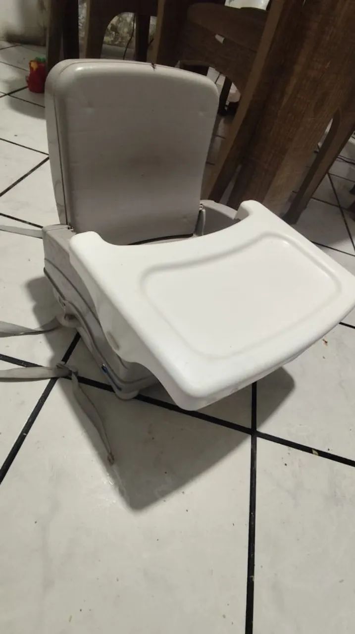Cadeirinha de alimentação 