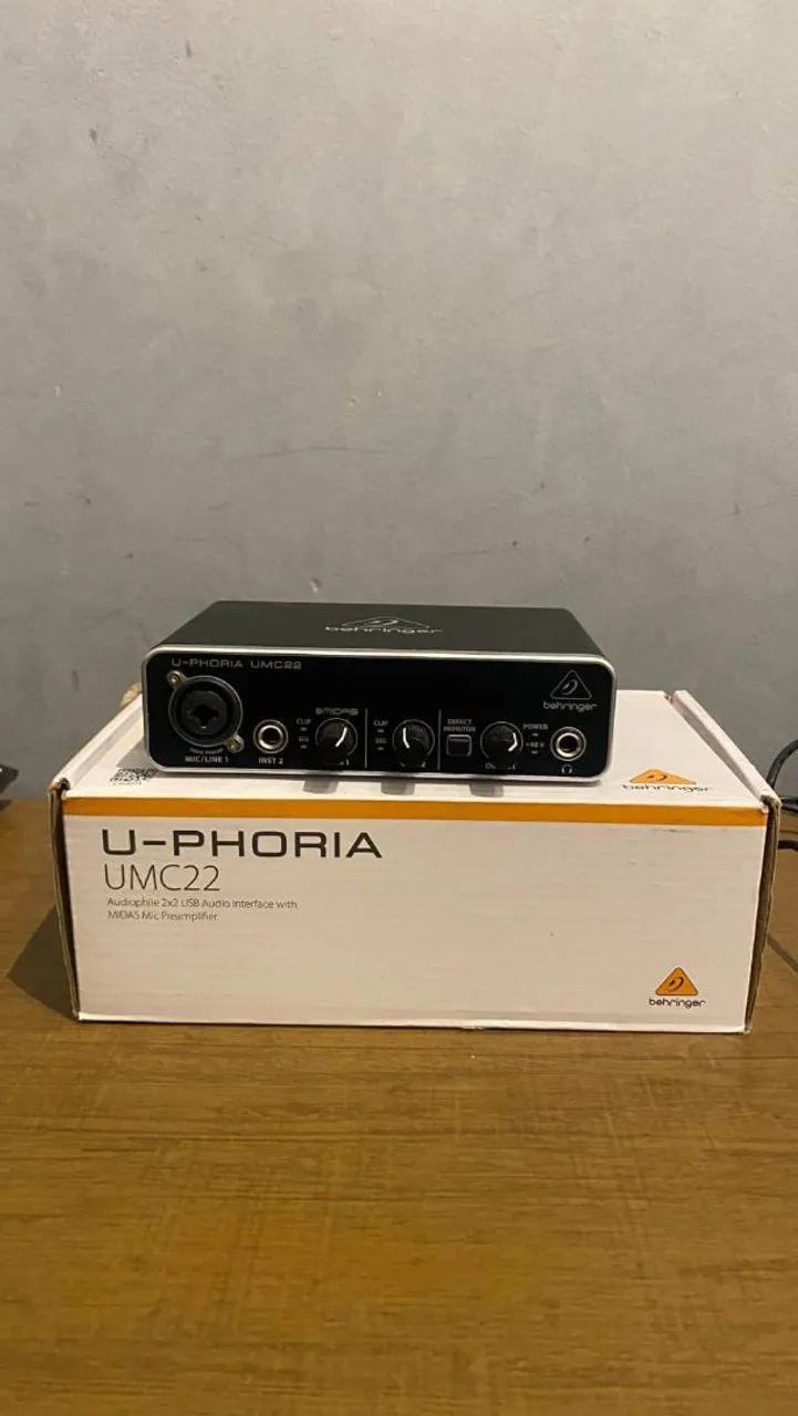 Interface de áudio Behringer