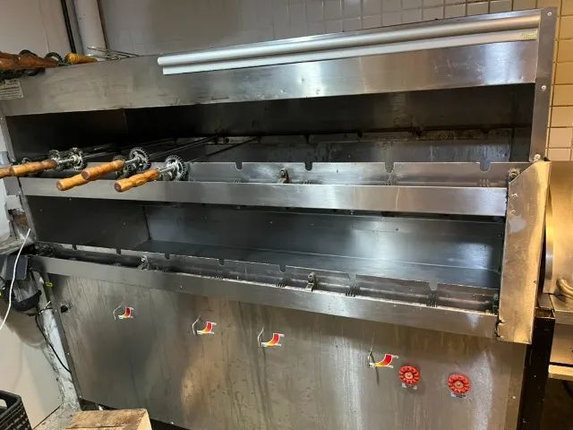 Churrasqueira Rotativa | Galeteira | Forno de frango - Foto 2