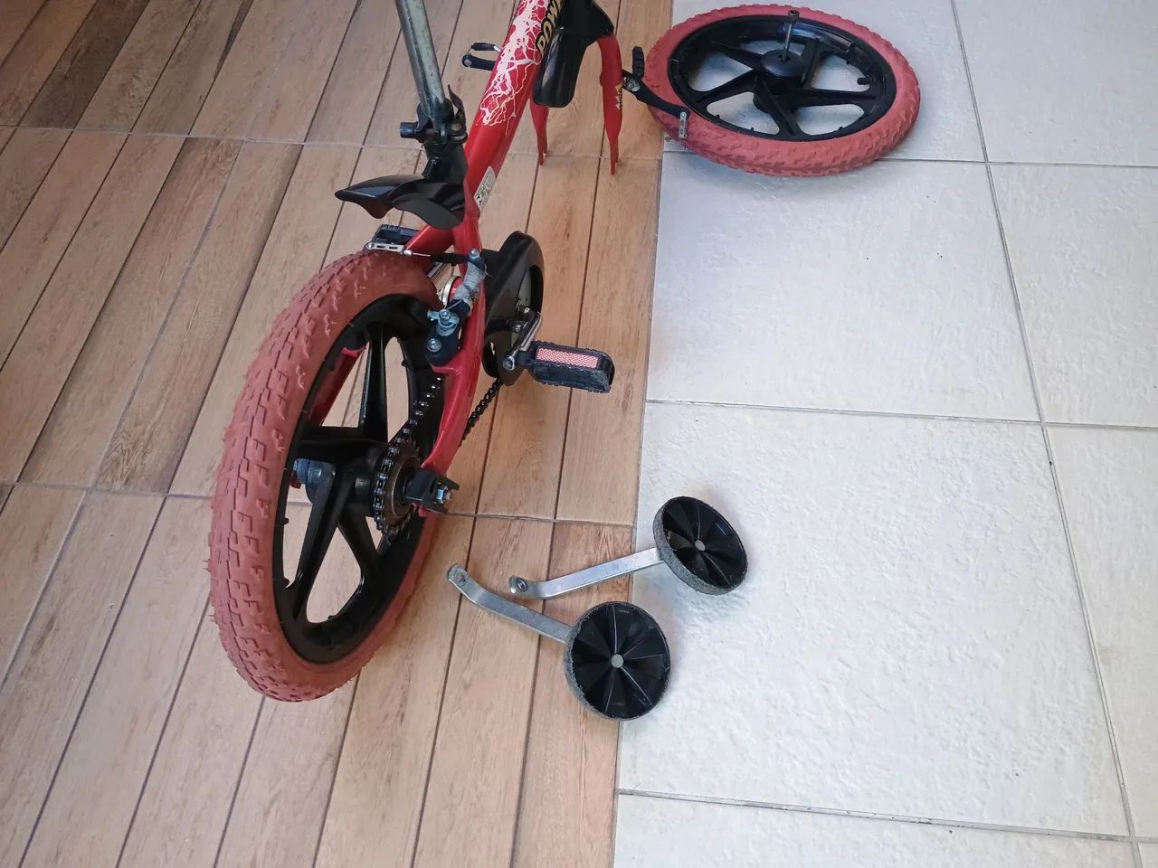Bicicleta infantil  Caloi - Foto 2