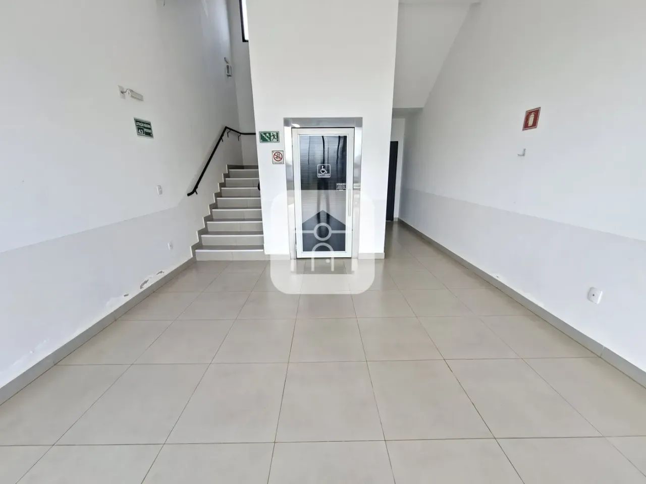 Sala para locação no bairro Morada da Colina