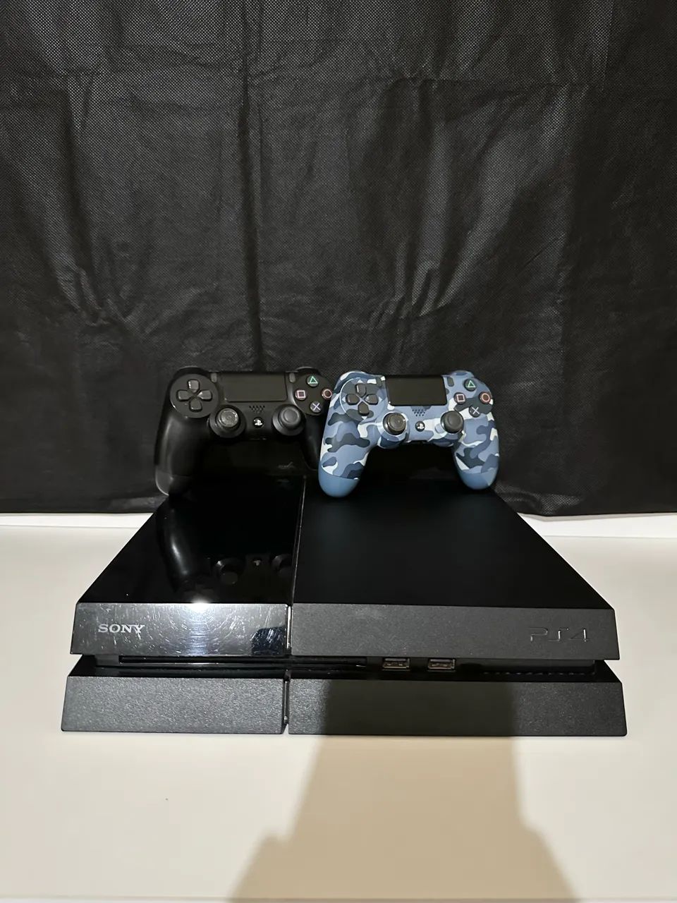 PlayStation 4 com 2 controles  - Foto 2