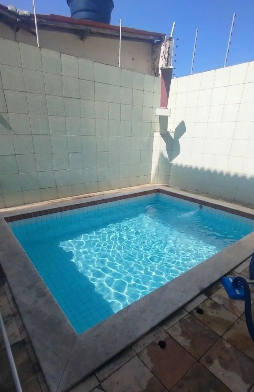 Limpeza de piscinas