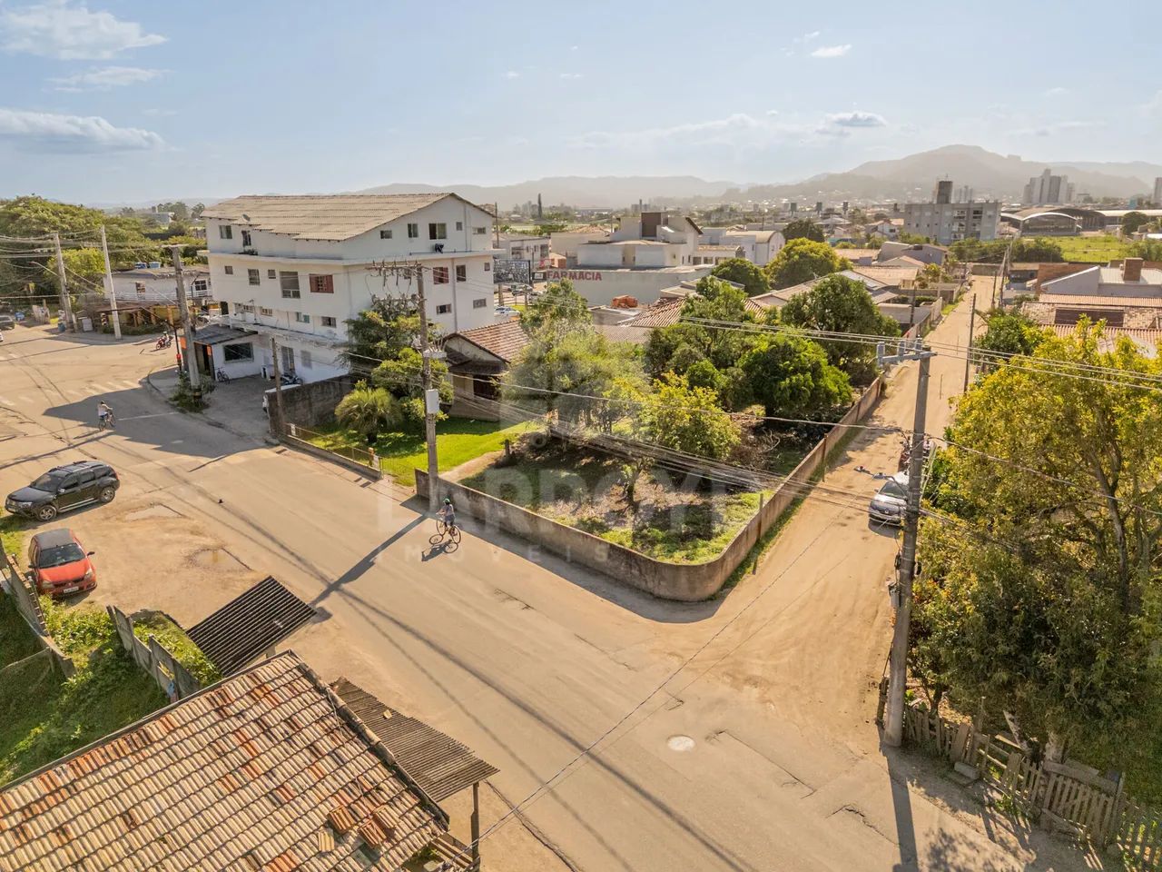 Terreno à venda em esquina com grande área - Foto 3