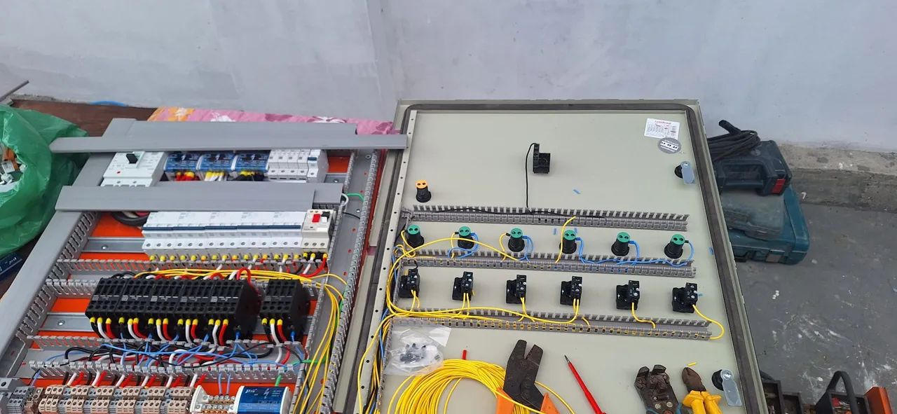 Montagem de paineis eletricos - Foto 2