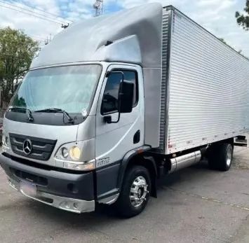 mb Accelo 1016 4x2 2016 baú 
