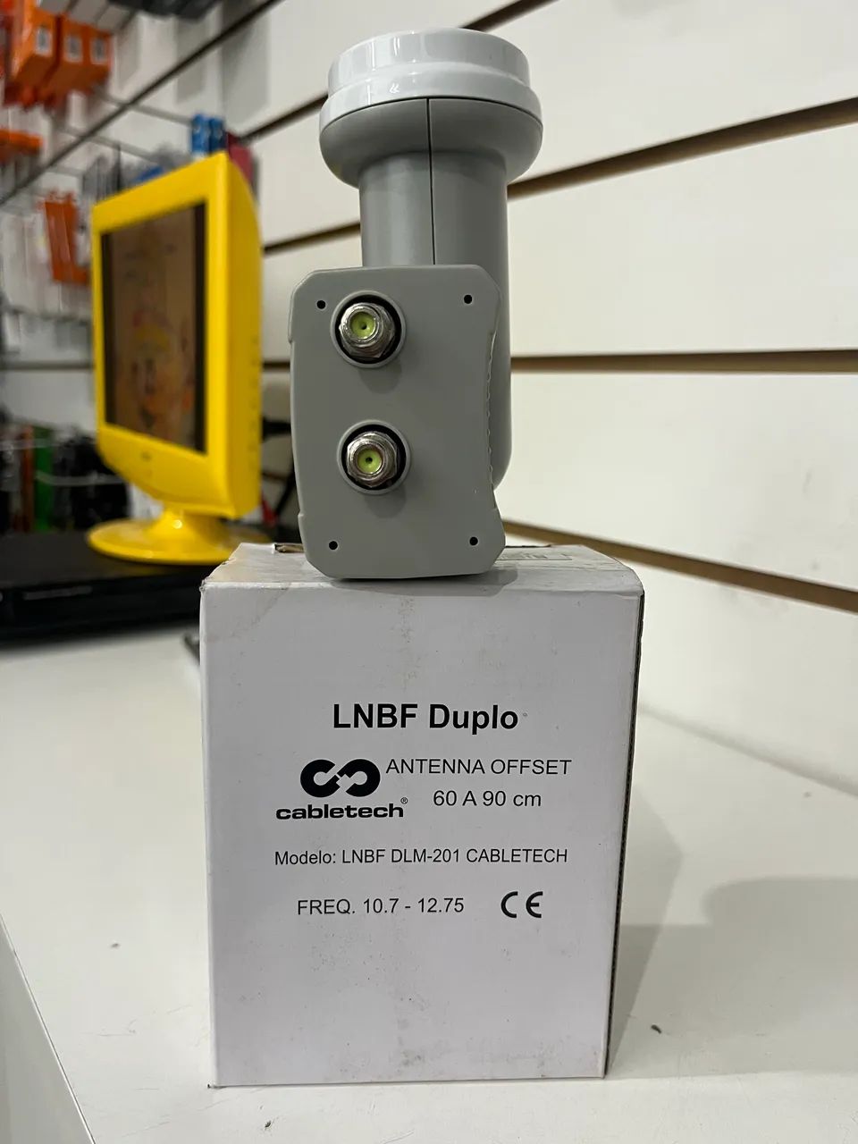 LNBF Duplo Universal da marca CableTech (modelo DLM-201) antena  - Foto 3