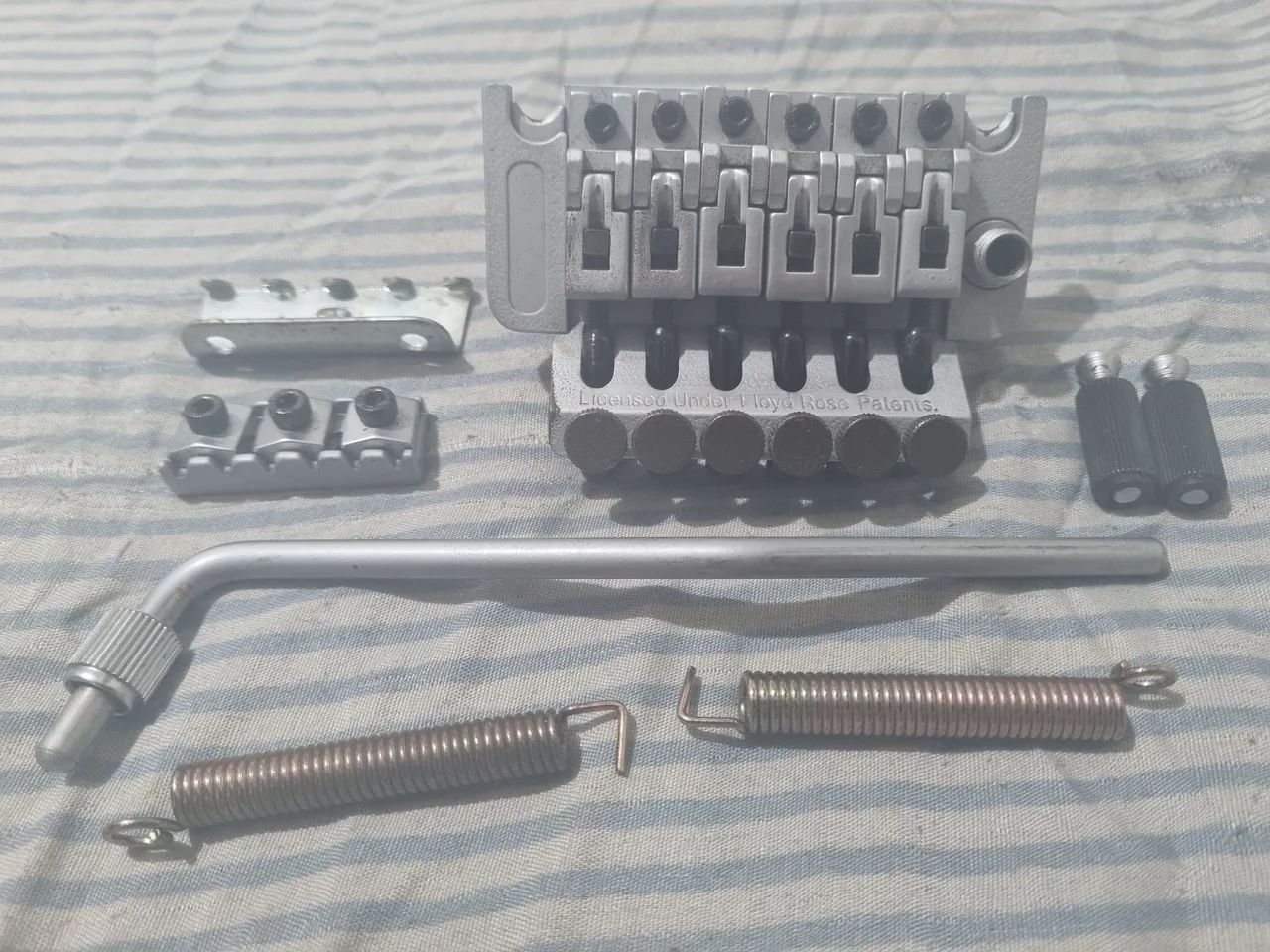 Kit Upgrade Guitarra Strato e superstrato(Ponte + Captadores + Elétrica Premium)