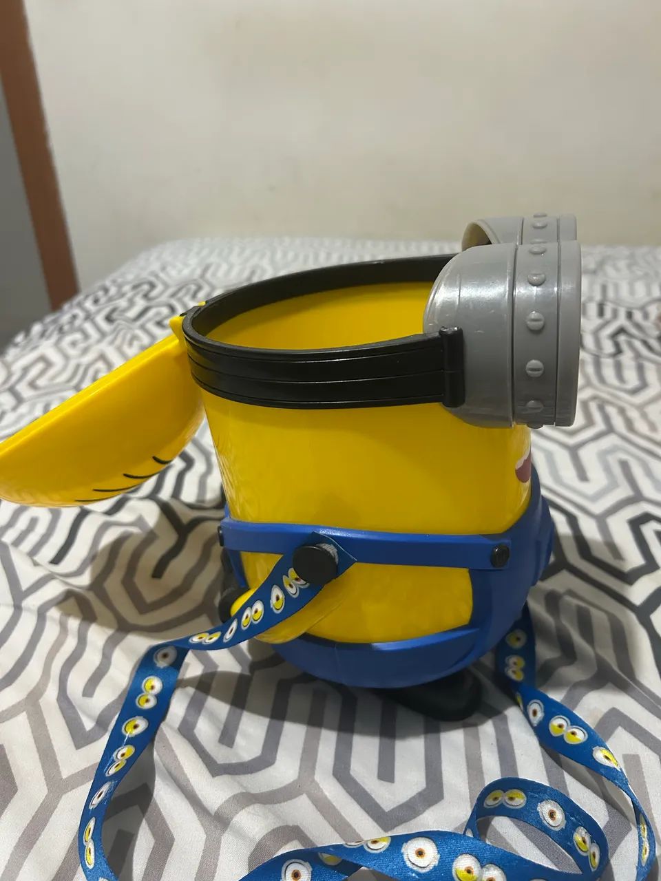 Balde de pipoca original do Mínions. Comprado na CineMark - Foto 4