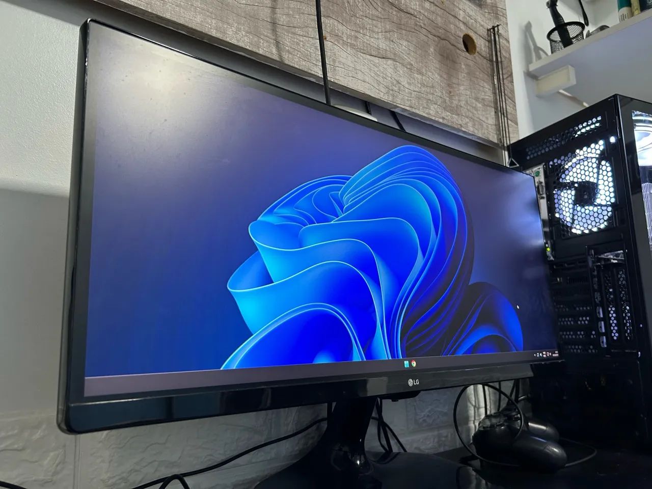 Monitor LG Ultrawide 26?25um58g 75hz