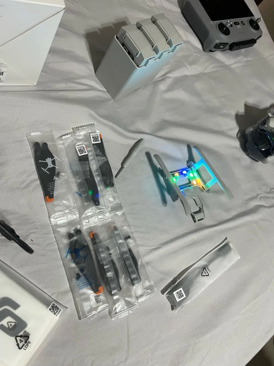 Dji mini 4 Pro FLY MORE COMBO - Foto 3