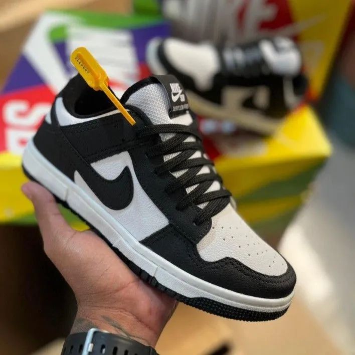 Nike Dunk Panda 