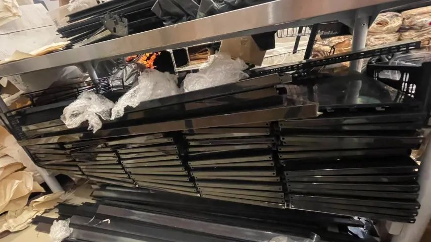 Prateleiras e partes de gondola de ferro para supermercado para doacao - Foto 3