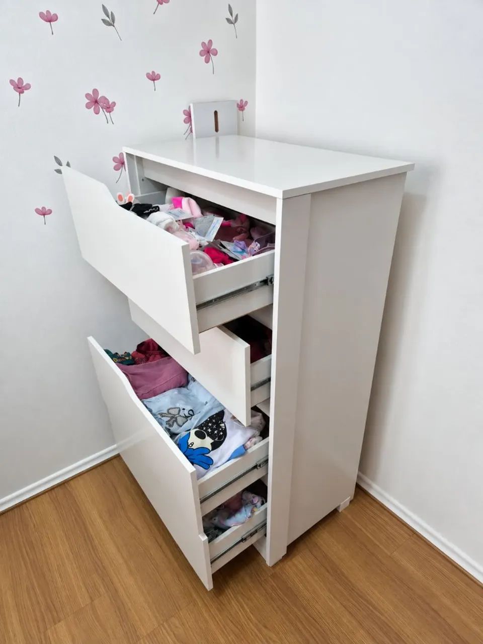 Cômoda branca 4 gavetas - Foto 3