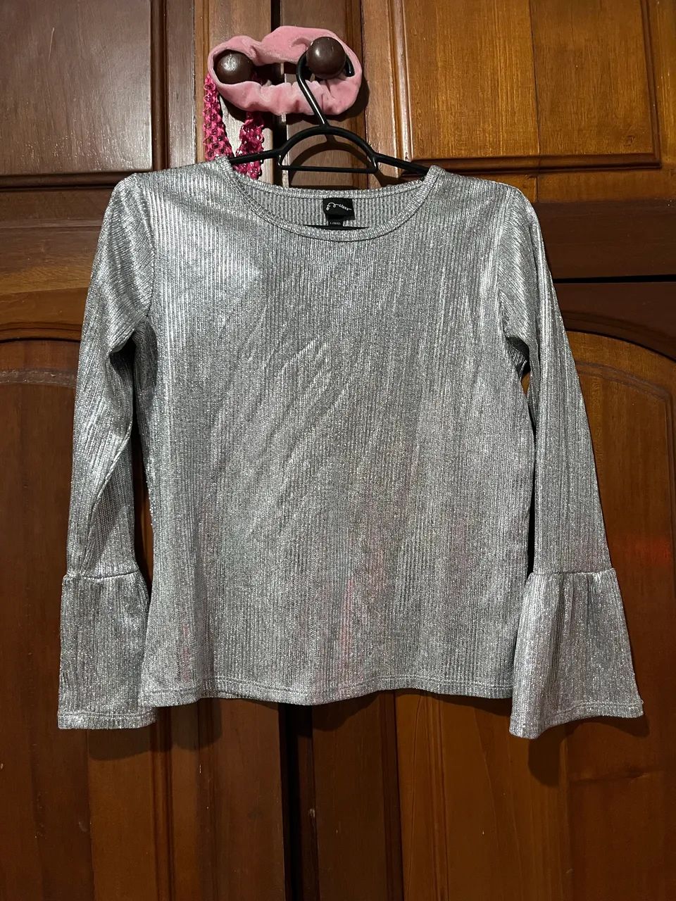 Blusa elegante prata