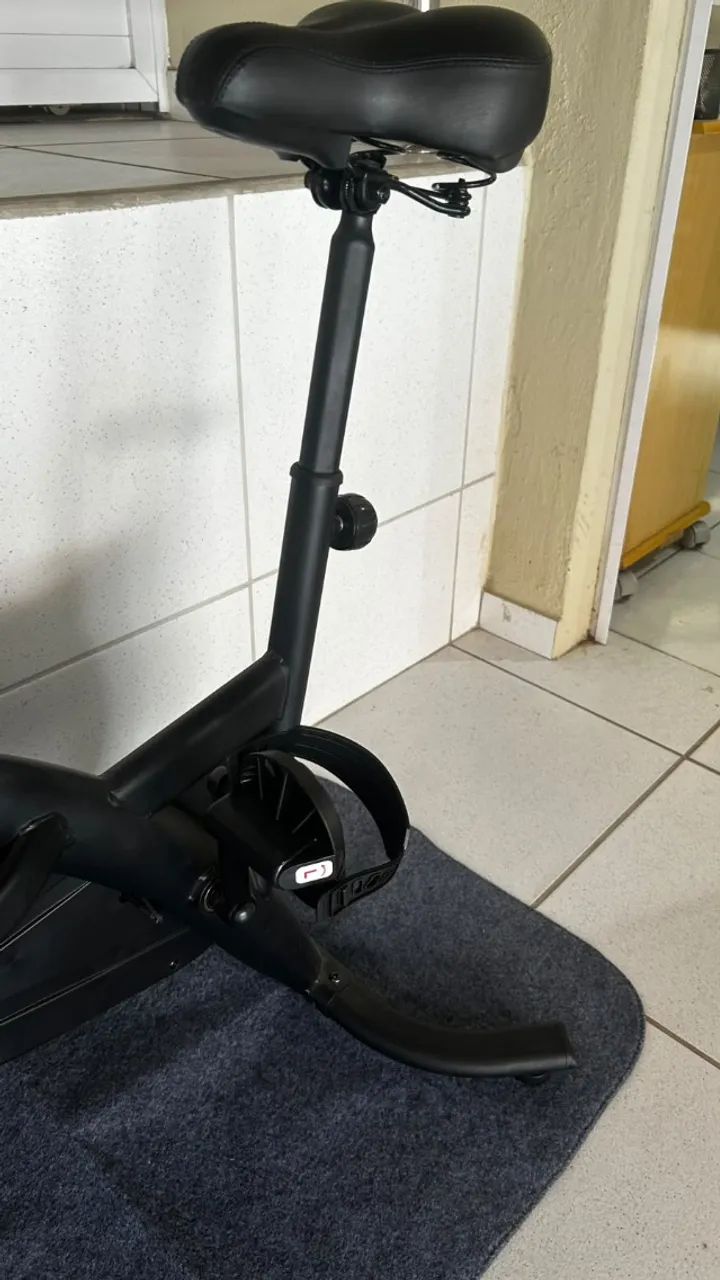 Bicicleta Ergométrica Wizo - 3 meses de comprada e POUCO USADA!!! - Foto 4