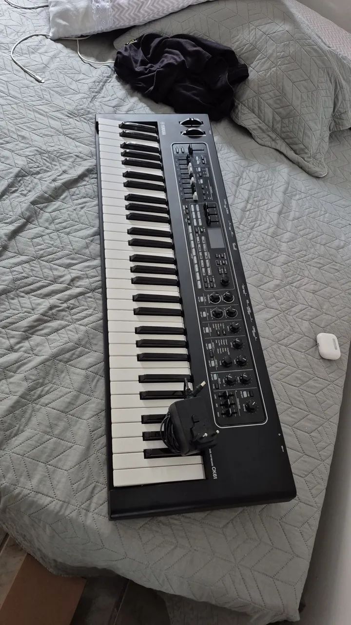 Yamaha CK61