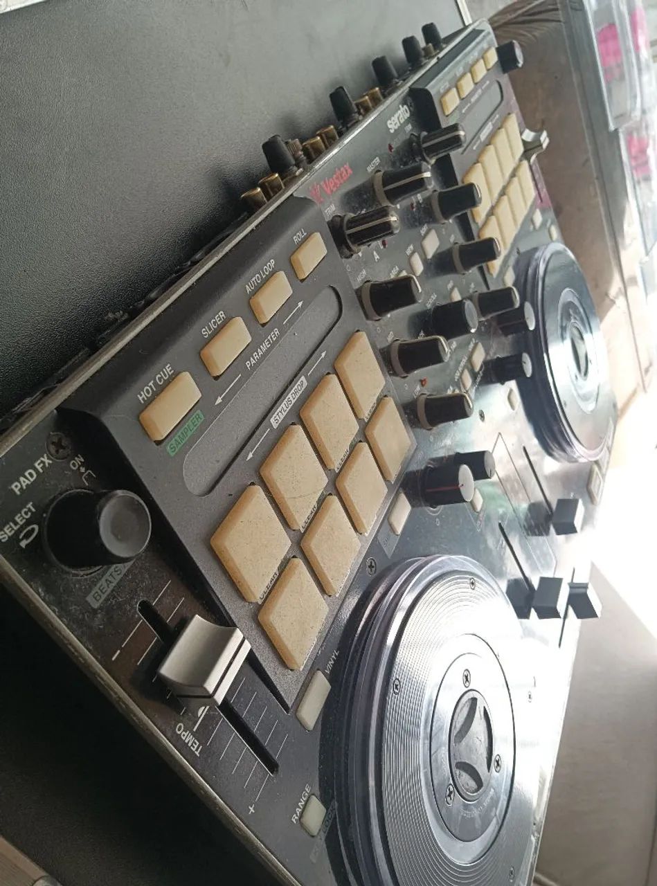 Controladora vestax VCI 380 - Equipamentos e Acessórios de Som
