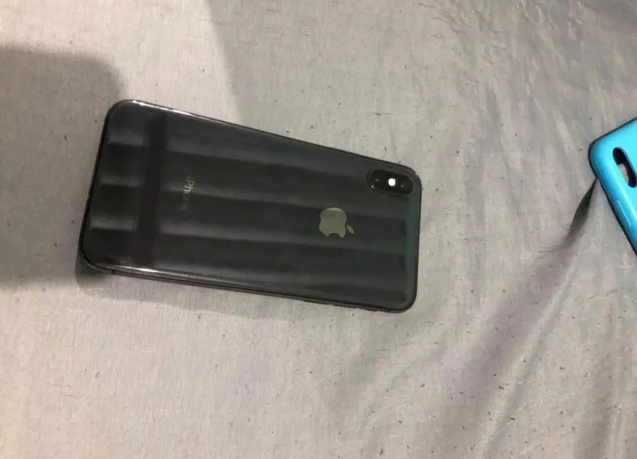 Vende-se iPhone Xs 256gb - Foto 2