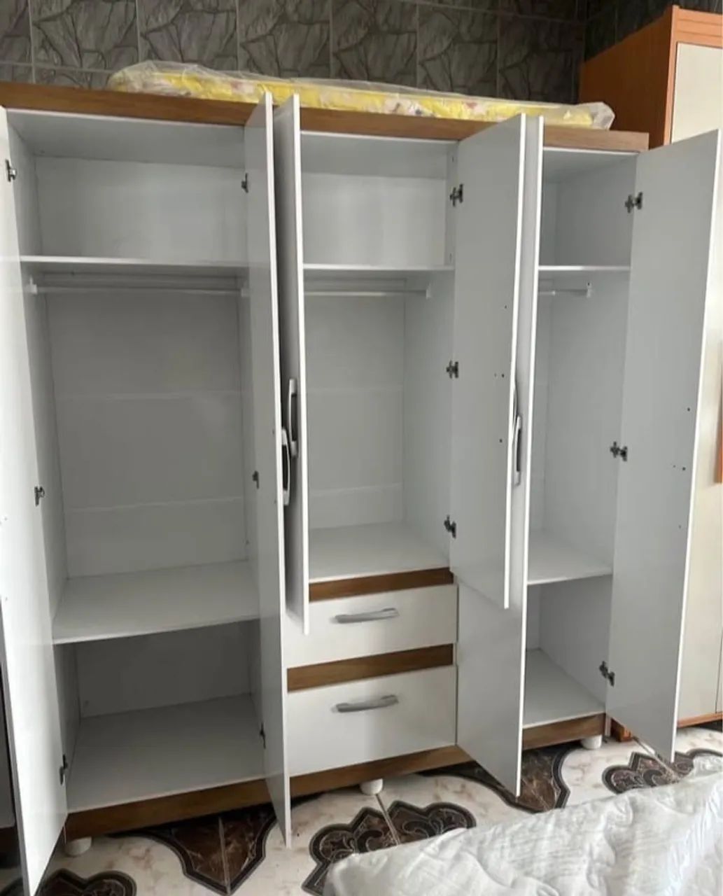 Guarda roupa 6 portas Mdf - Foto 2