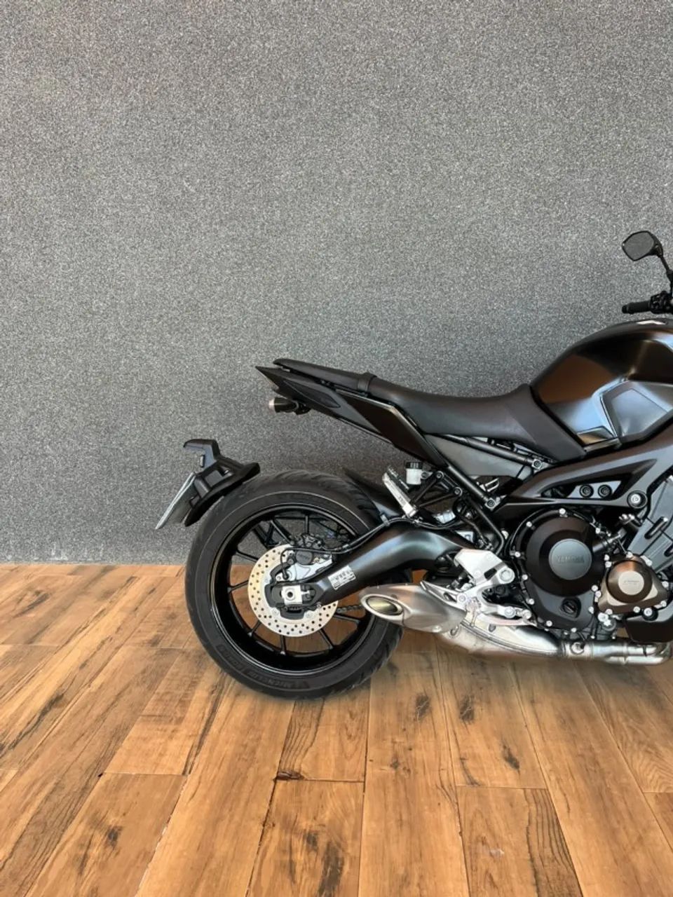 YAMAHA MT 09 - Foto 4
