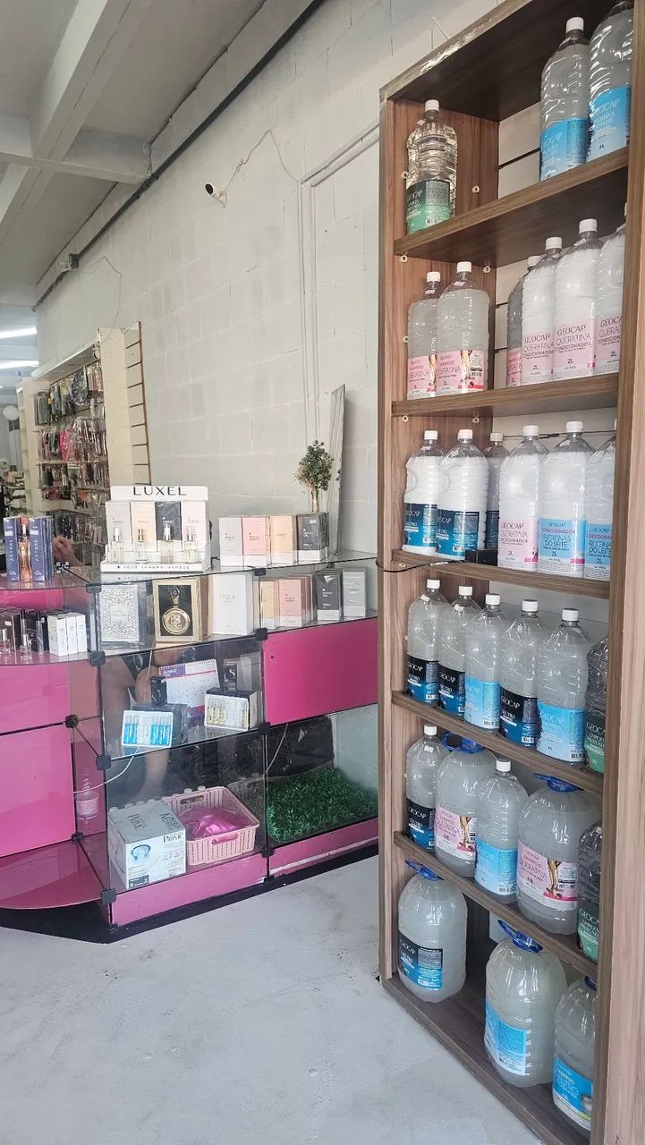 Loja de cosméticos e móveis para salão de beleza - Foto 5
