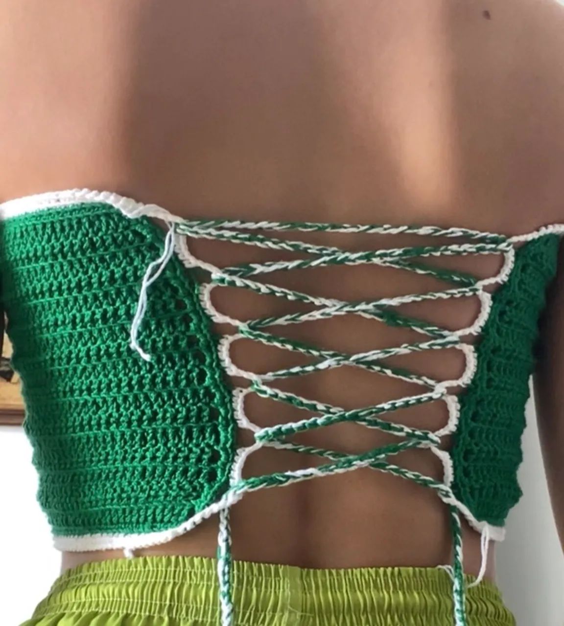 Cropped de crochê tomara que caia - Foto 2