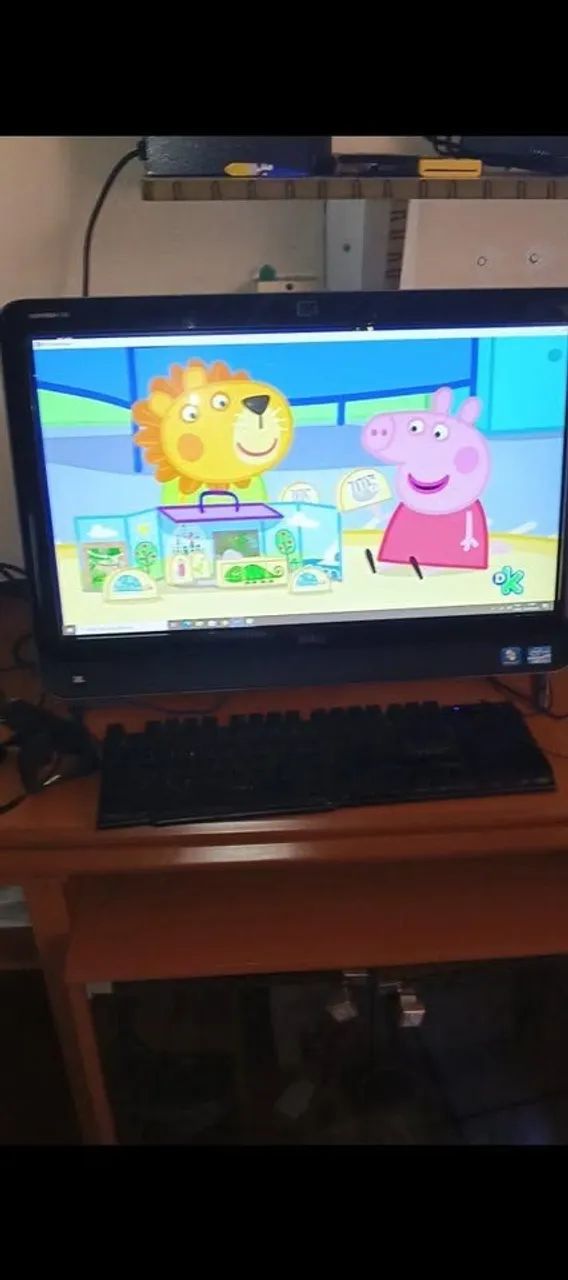Vendo esse Pc all in one top 24 polegadas com lista de canais filmes e séries difinitivo 1