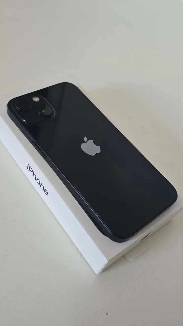 iPhone 13 preto 128 GB usado