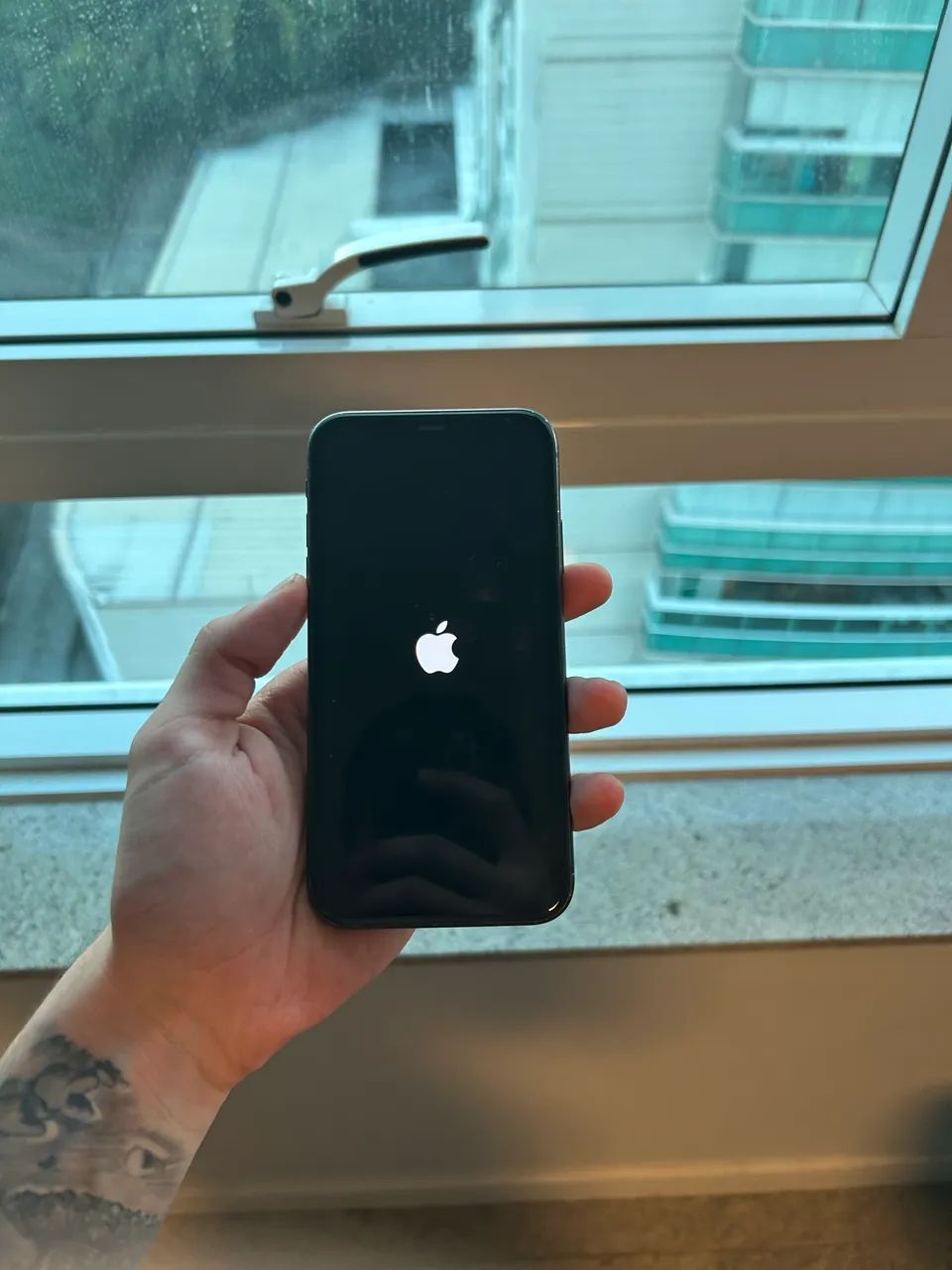 iPhone 11 128 GB Preto - Face ID OK - Funcionando Perfeitamente - Foto 2