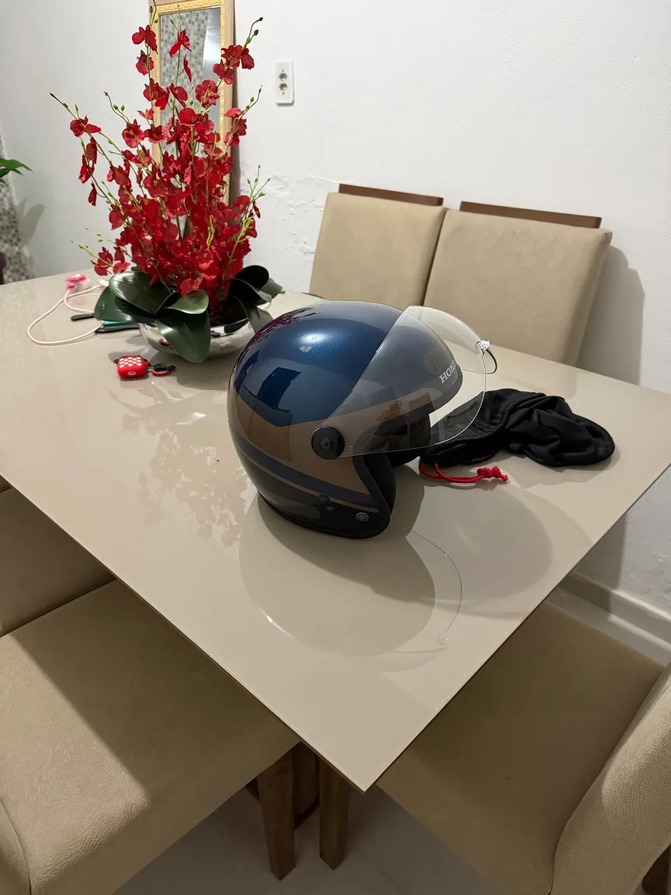 Vende- se capacete da marca Honda  - Foto 4