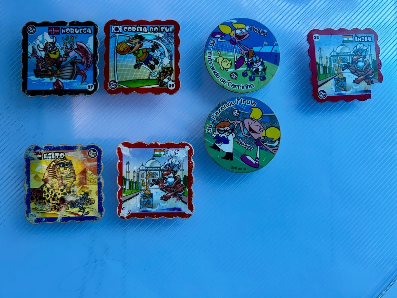 02 Tazos Copa Toon + 04 Cadê Chester Cheetos - Foto 2