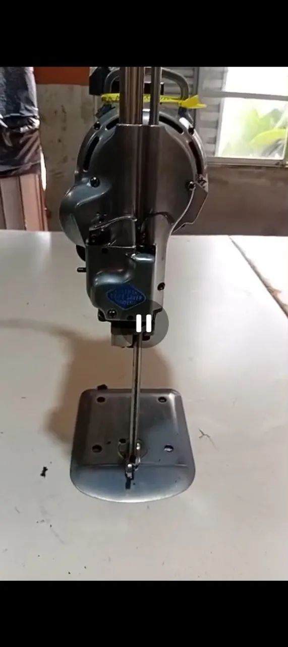 Máquina de corte semi nova - Foto 2