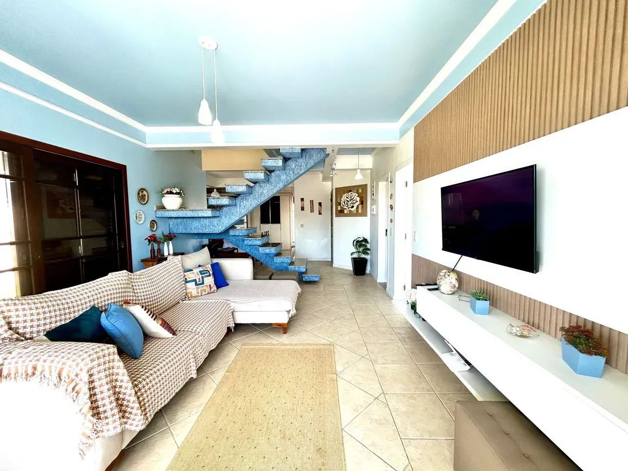 CASA DOIS PAVIMENTOS   ***   BEM PRÓXIMO AO MAR   ***   ÓTIMA POSIÇÃO SOLAR - Foto 3