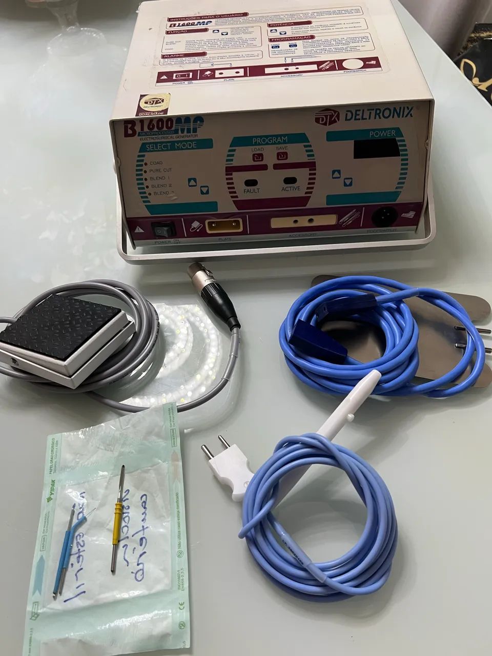 Cauterio elétrico deltronix com pedal, ponteira e placa novos 