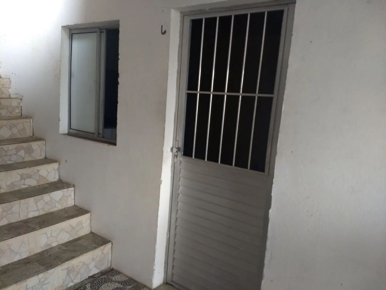 Aluga-se casa  - Foto 2