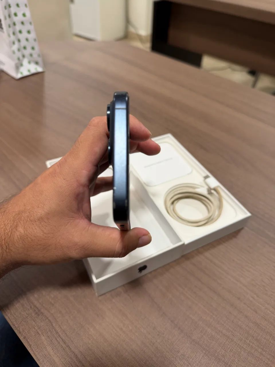 Vendo iPhone 15 pro max 256 gb  - Foto 3