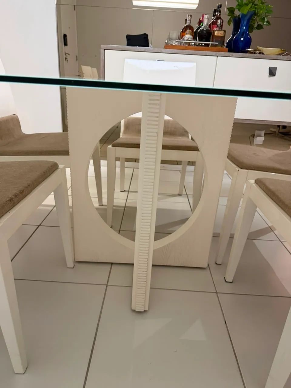 MESA DE JANTAR QUADRADA COM 6 CADEIRAS - Foto 4