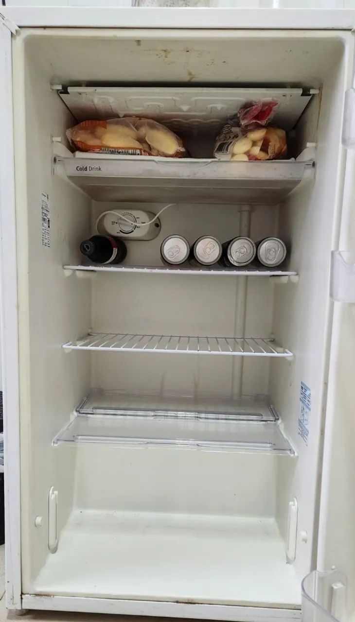 Frigobar Electrolux RE120  - Foto 2