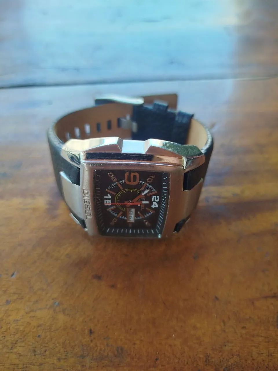Relógio diesel pulseira nova e relógio sem marcas de uso - Foto 4