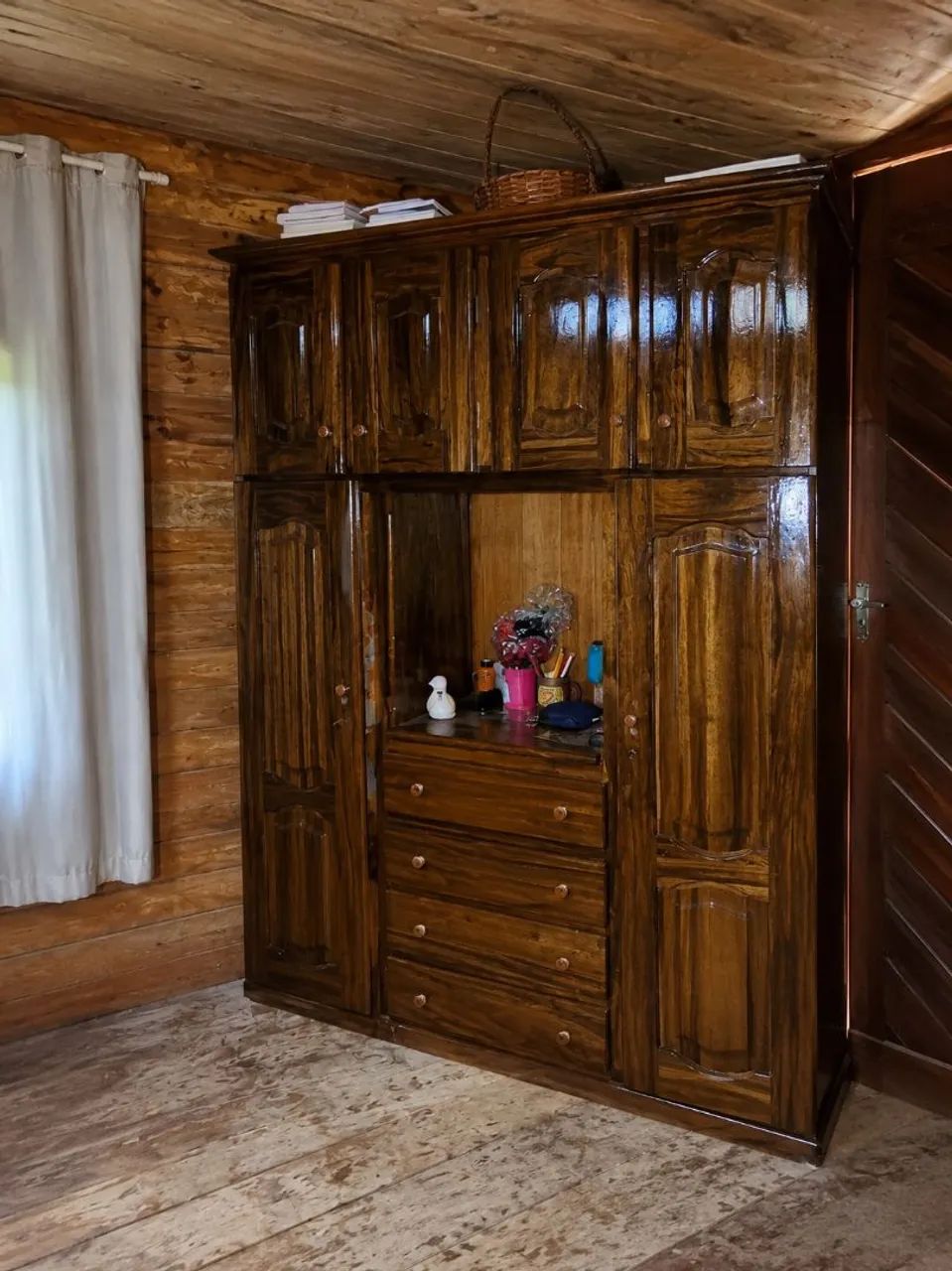 Guarda Roupa