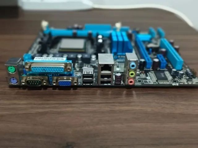 Kit AMD FX4300 / 4Gb de RAM - Foto 2