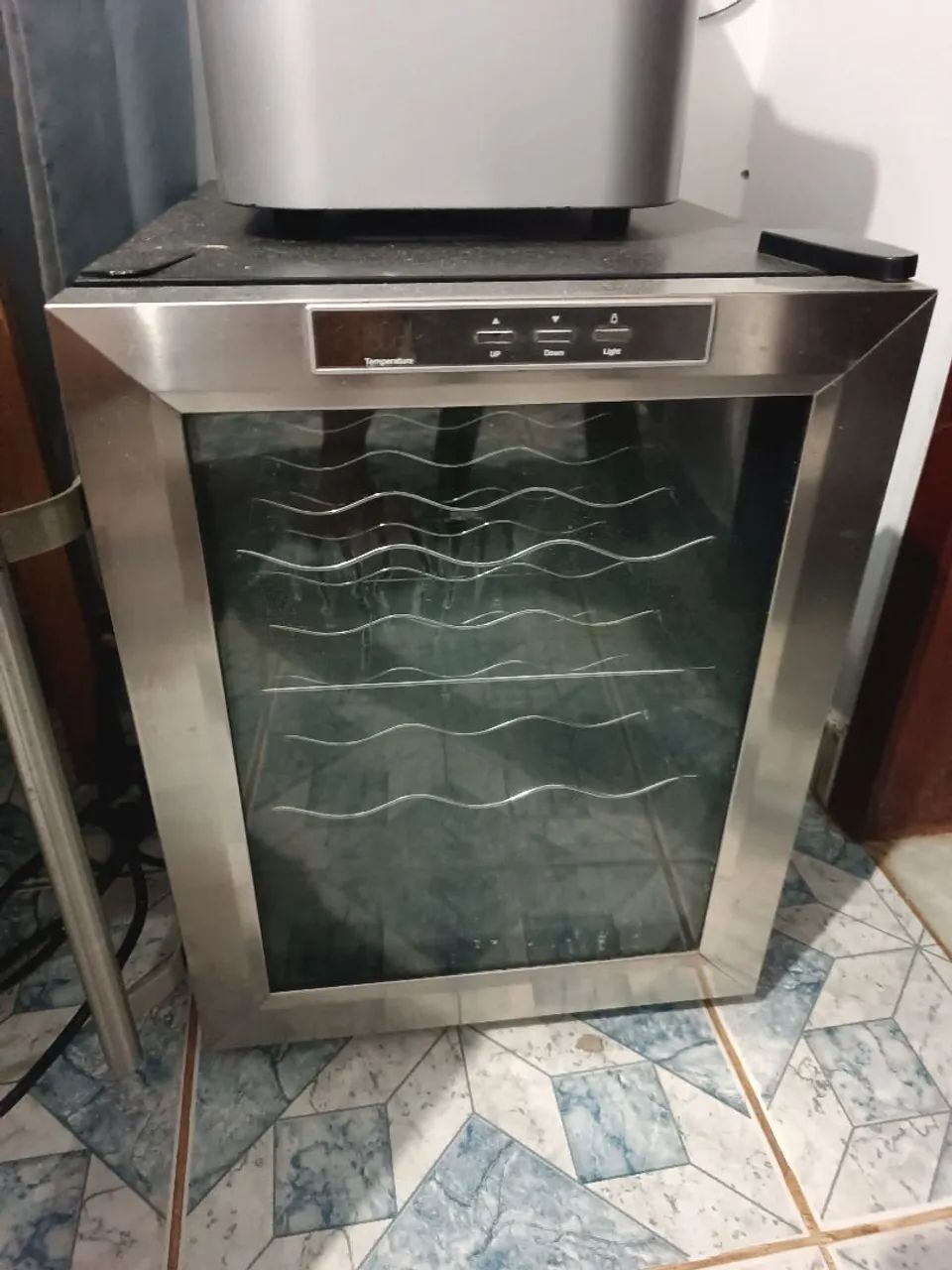 Máquina de gelo caseira e adega climatizada  - Foto 2