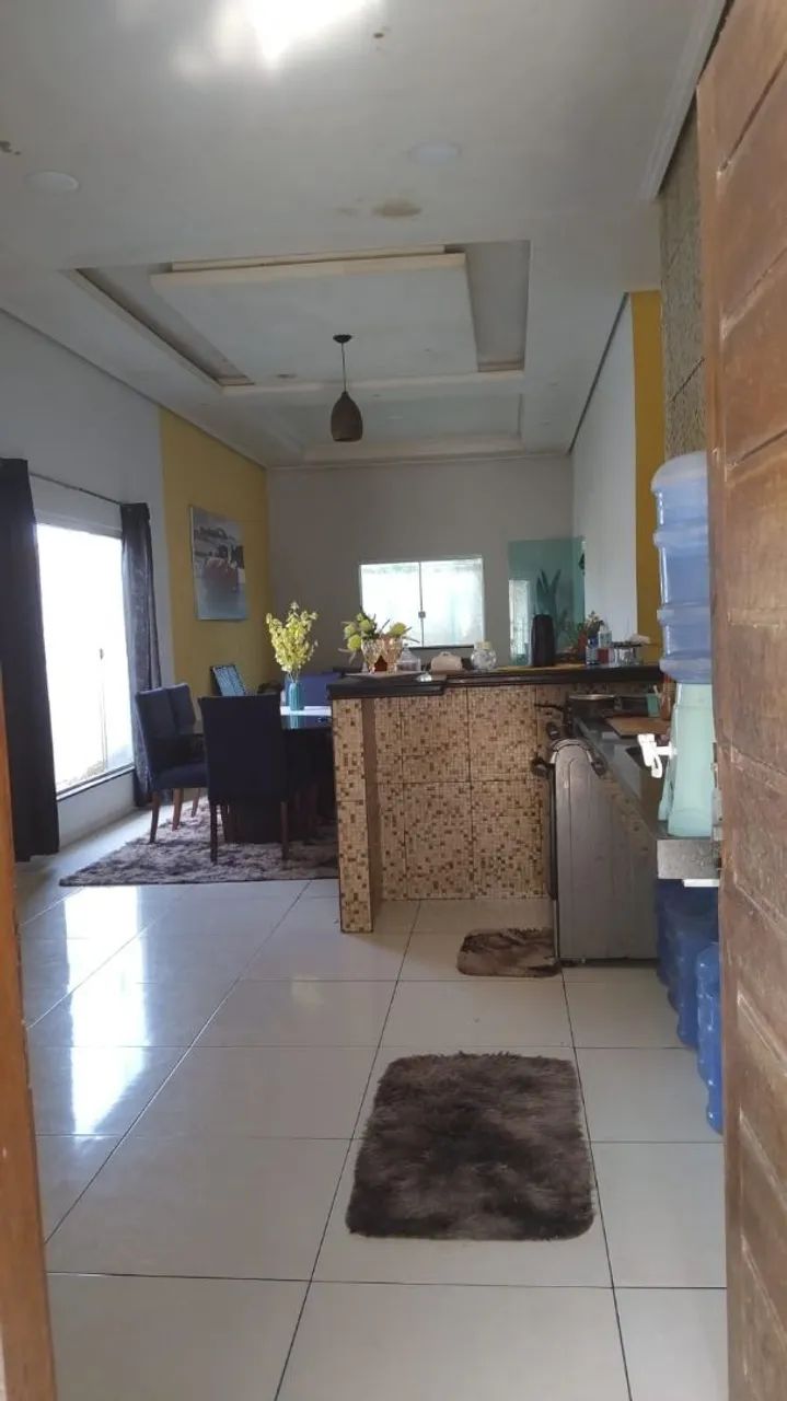 CASA A VENDA BEM LOCALIZADA.  - Foto 2